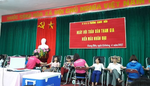 Trường Tiểu học Đô Thị Việt Hưng với ngày hội toàn dân tham gia hiến máu nhân đạo phường Giang Biên